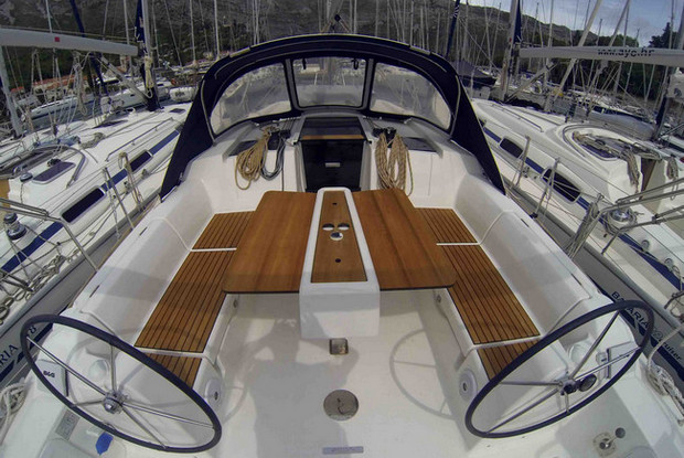 Dufour 382 Grand Large, Pula