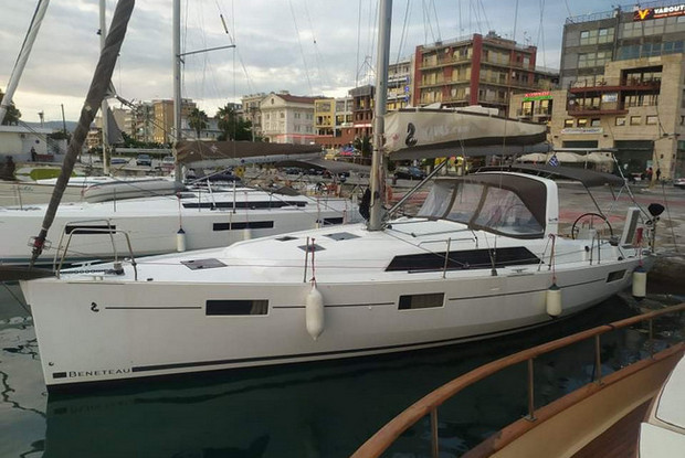 Oceanis 41.1, Volos