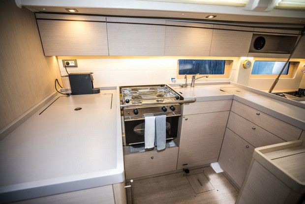 Oceanis 51.1, Alimos