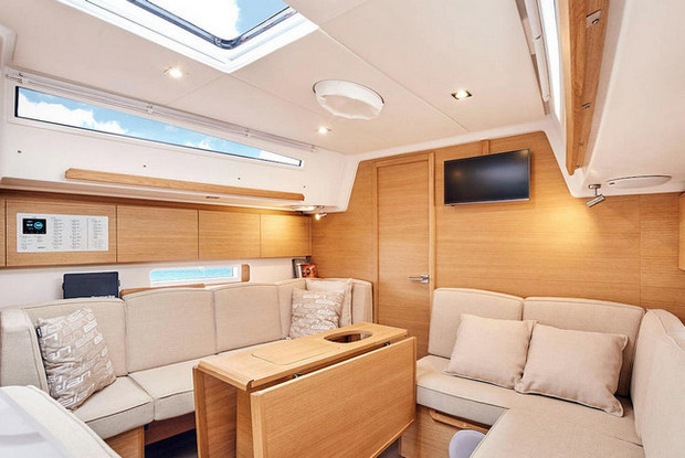 Elan E5, Biograd na Moru