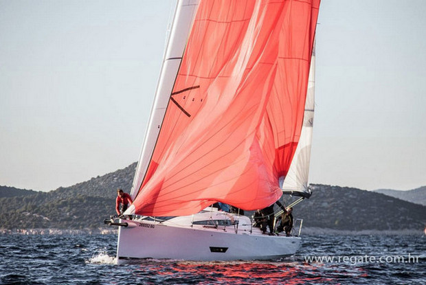 Elan E5, Biograd na Moru