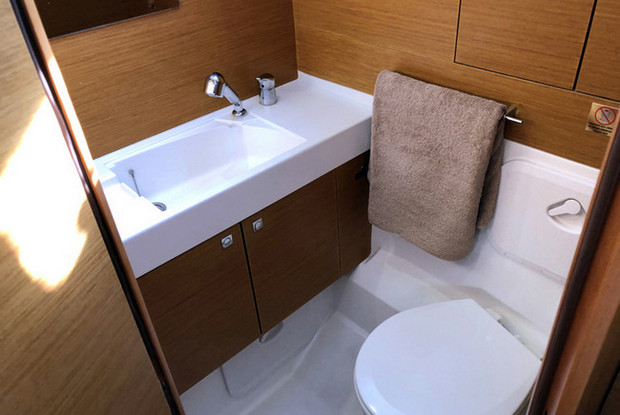 Sun Odyssey 479 - 4 cab., Alimos