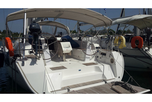 Bavaria Cruiser 46, Sami