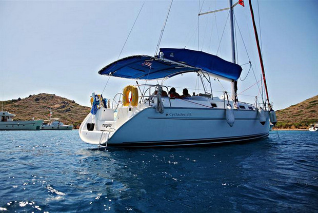 Cyclades 43.4, Bodrum