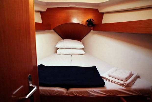 Cyclades 43.4, Bodrum