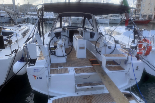 Oceanis 38.1, Salerno