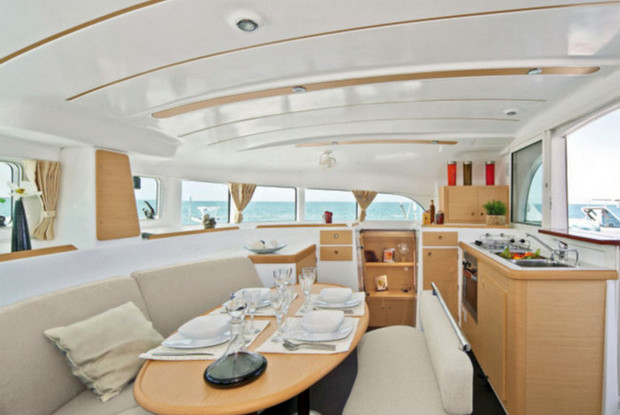 Lagoon 380 S2, Salerno