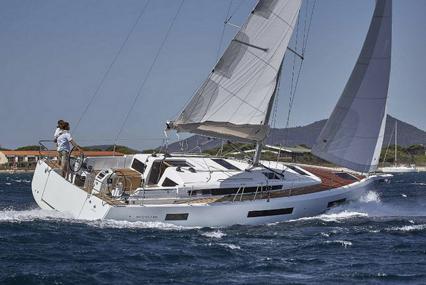 Sun Odyssey 440, Capo d