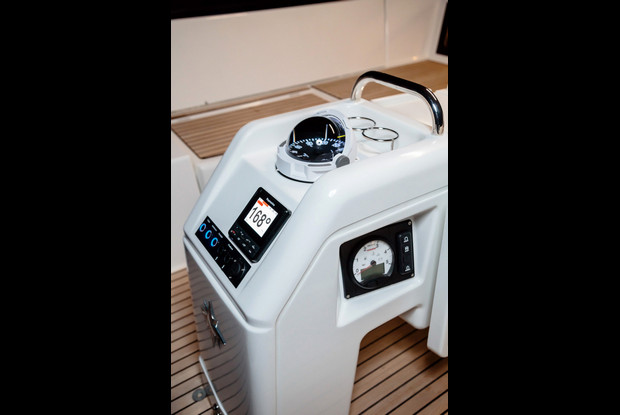 Sun Odyssey 490, Capo d