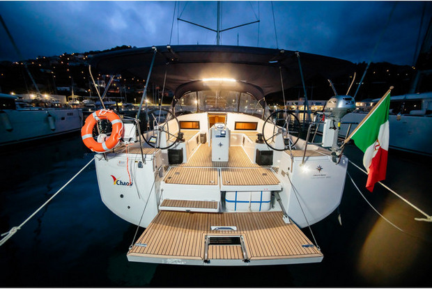 Sun Odyssey 490, Capo d