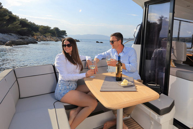 Merry Fisher 1095 FLY, Zadar