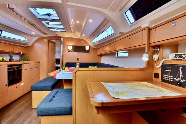 Bavaria Cruiser 41 - 3 cab., Šibenik