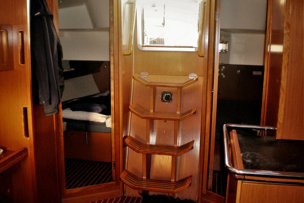 Bavaria 45 Cruiser, Sami