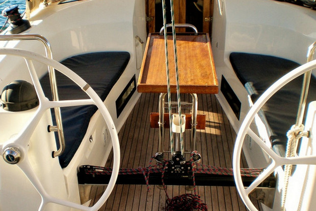 Bavaria 40 Cruiser S, Sami