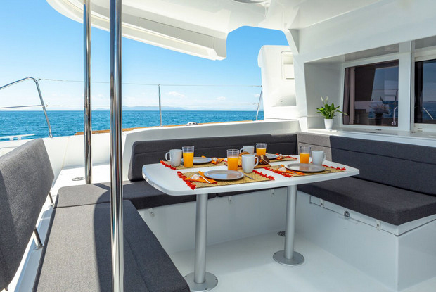 Lagoon 450 - 4 + 2 cab., Lavrio