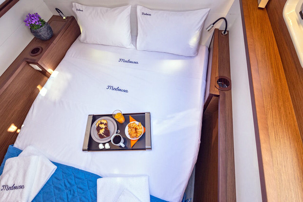 Lagoon 450 - 4 + 2 cab., Lavrio