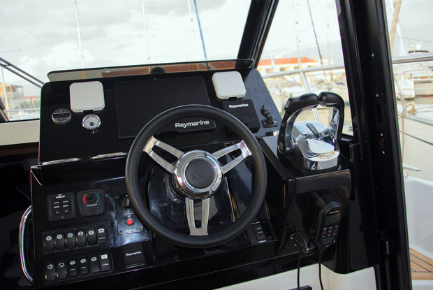 Merry Fisher 1095, Pirovac