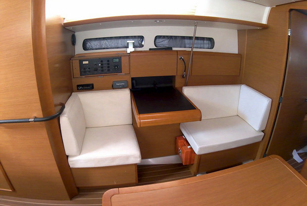 Sun Odyssey 409, Kontokali-Corfu