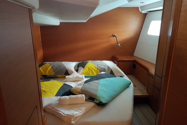 Jeanneau 54 - 4 + 1 cab., Pirovac