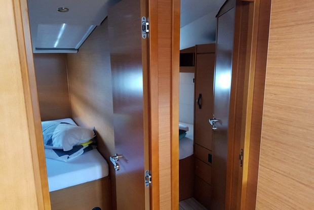 Jeanneau 54 - 4 + 1 cab., Pirovac