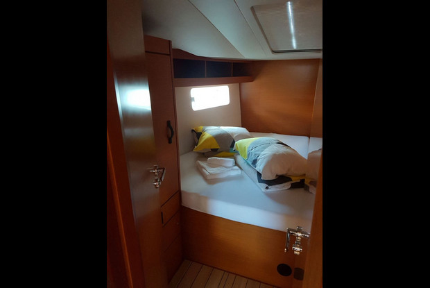 Jeanneau 54 - 4 + 1 cab., Pirovac