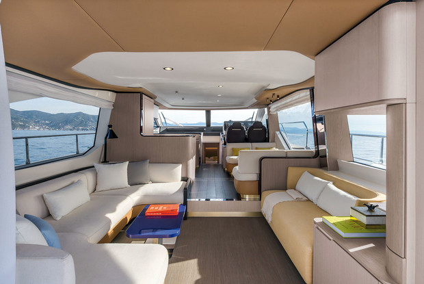 Azimut 60, Kaštela-Split