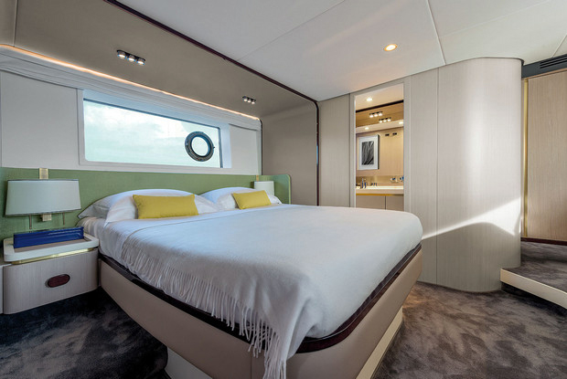 Azimut 60, Kaštela-Split