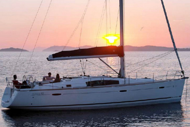 Oceanis 43, Alimos
