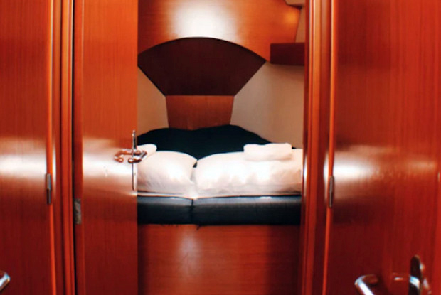 Cyclades 43.4, Kallithea