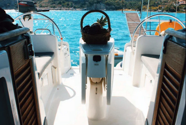 Cyclades 43.4, Kallithea