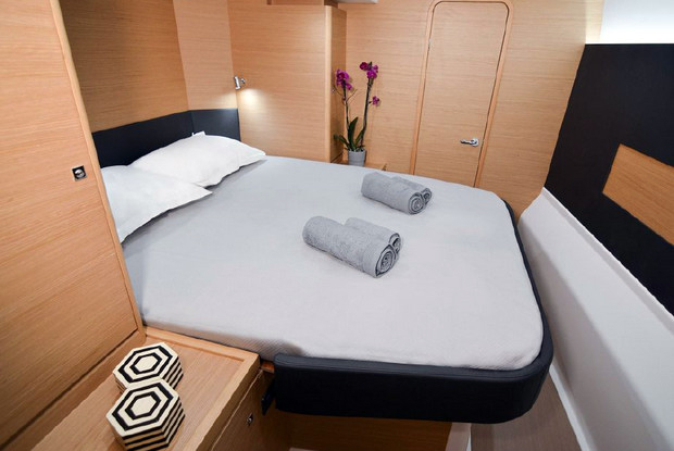 Dufour Catamaran 48, Capo d