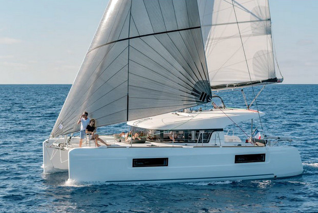 Lagoon 40 (2020), Capo d