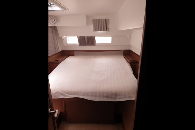 Lagoon 450  Flybridge, Alimos