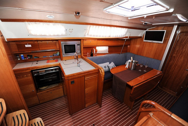 Bavaria 34 Cruiser - 2 cab., Zadar