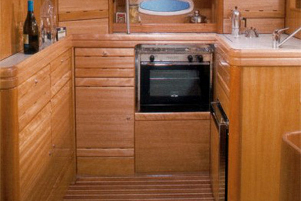 Bavaria 50 Cruiser, Alimos