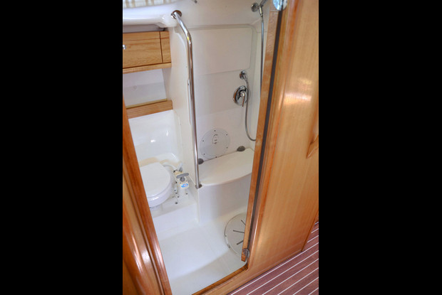 Bavaria 39 Cruiser, Lavrio