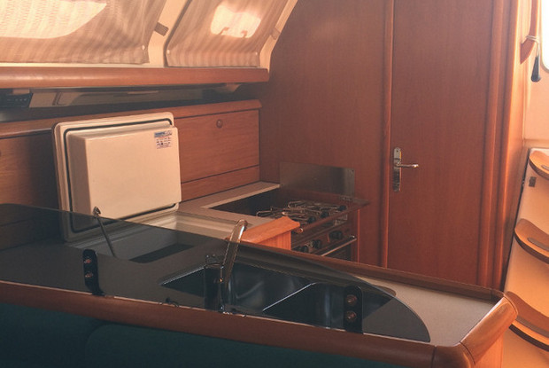 Sun Odyssey 37, Salerno