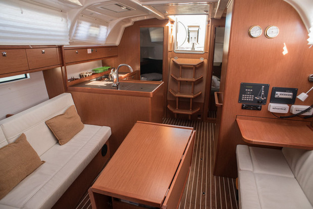 Bavaria Cruiser 37, Lefkada