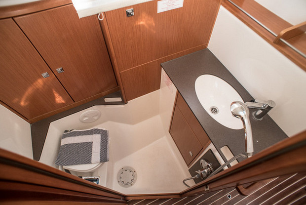 Bavaria Cruiser 37, Lefkada