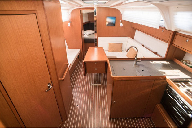 Bavaria Cruiser 37, Lefkada