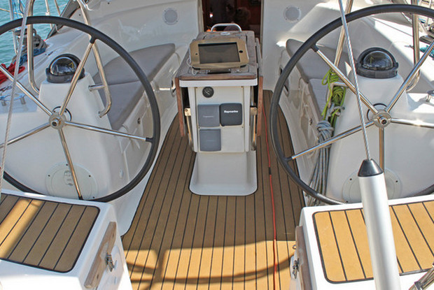 Bavaria 42 Cruiser, Lavrio