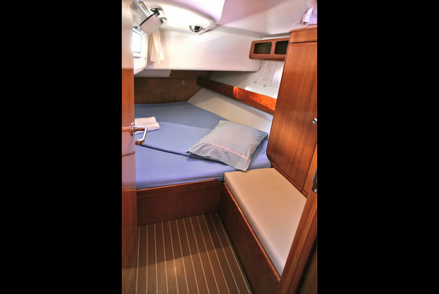 Bavaria 42 Cruiser, Lavrio