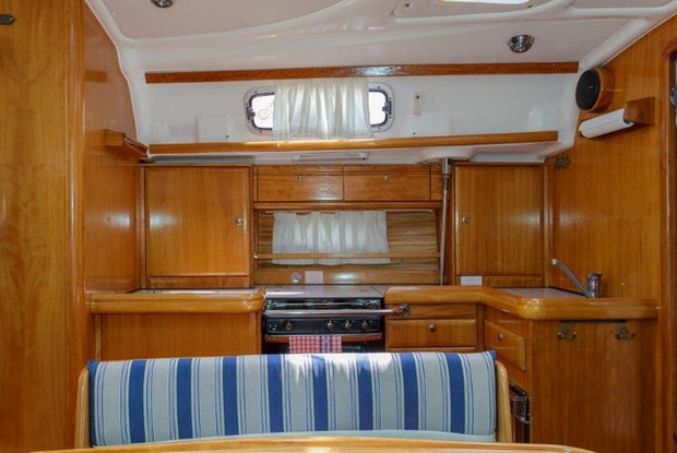 Bavaria 42 Cruiser, Split