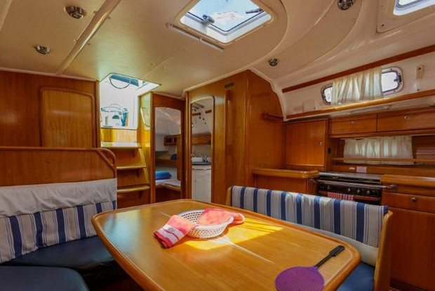 Bavaria 42 Cruiser, Split