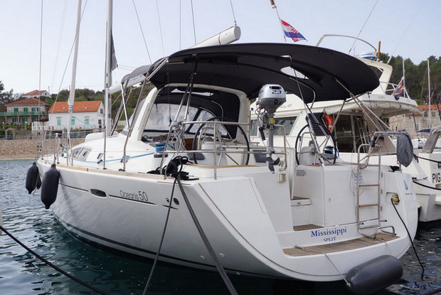 Oceanis 50 Family - 6 cab., Rogač-Šolta