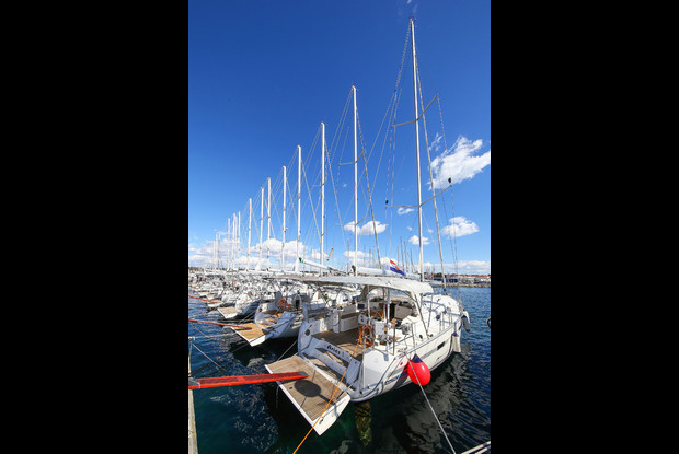 Bavaria Cruiser 45 - 4 cab., Volos