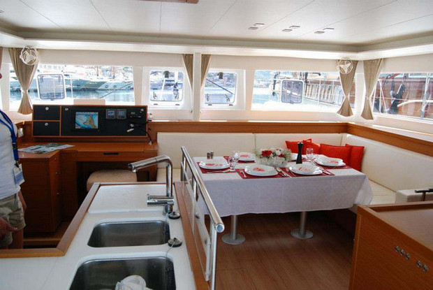 Lagoon 450 - 4 + 2 cab., Alimos