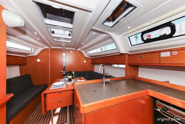 Bavaria Cruiser 37 - 3 cab., Trogir