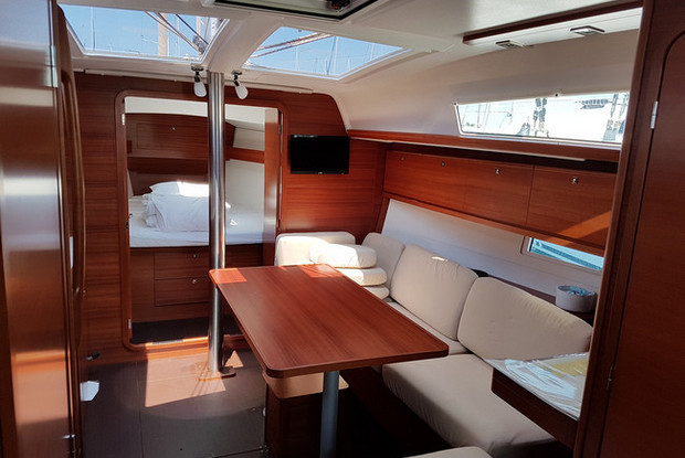 Dufour 382 Grand Large, Pula