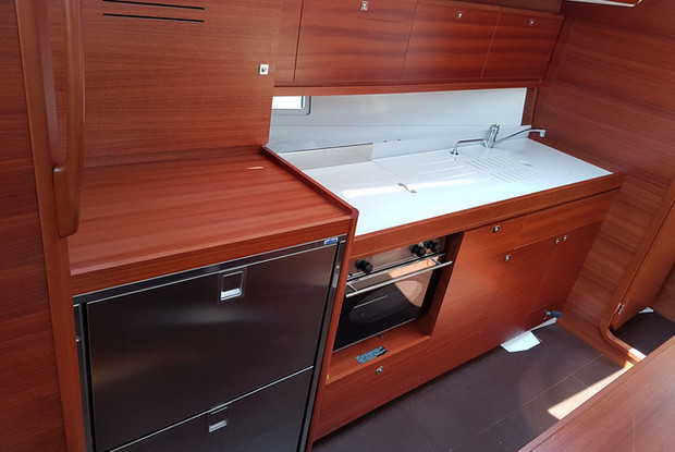 Dufour 382 Grand Large, Pula